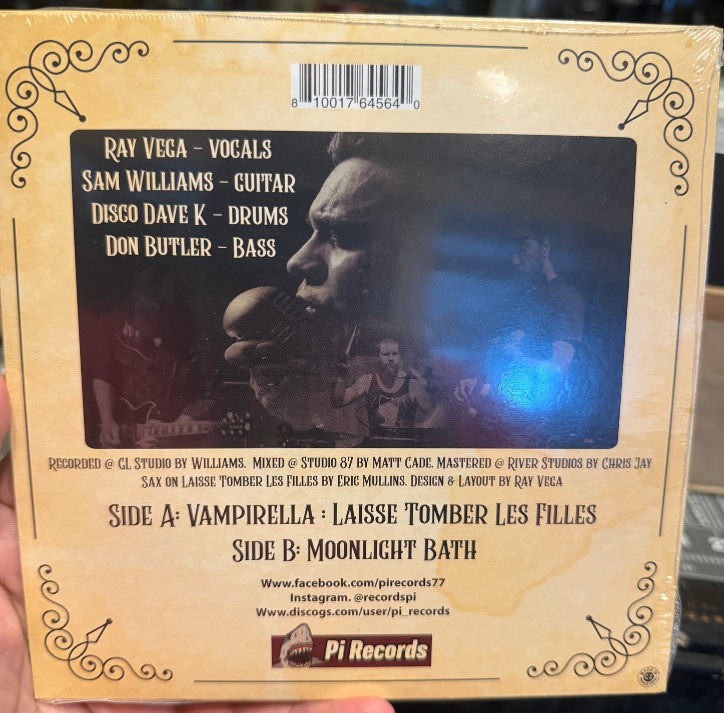 OMRDST-042 Black Valley Moon “Vampirella” 7 inch.
