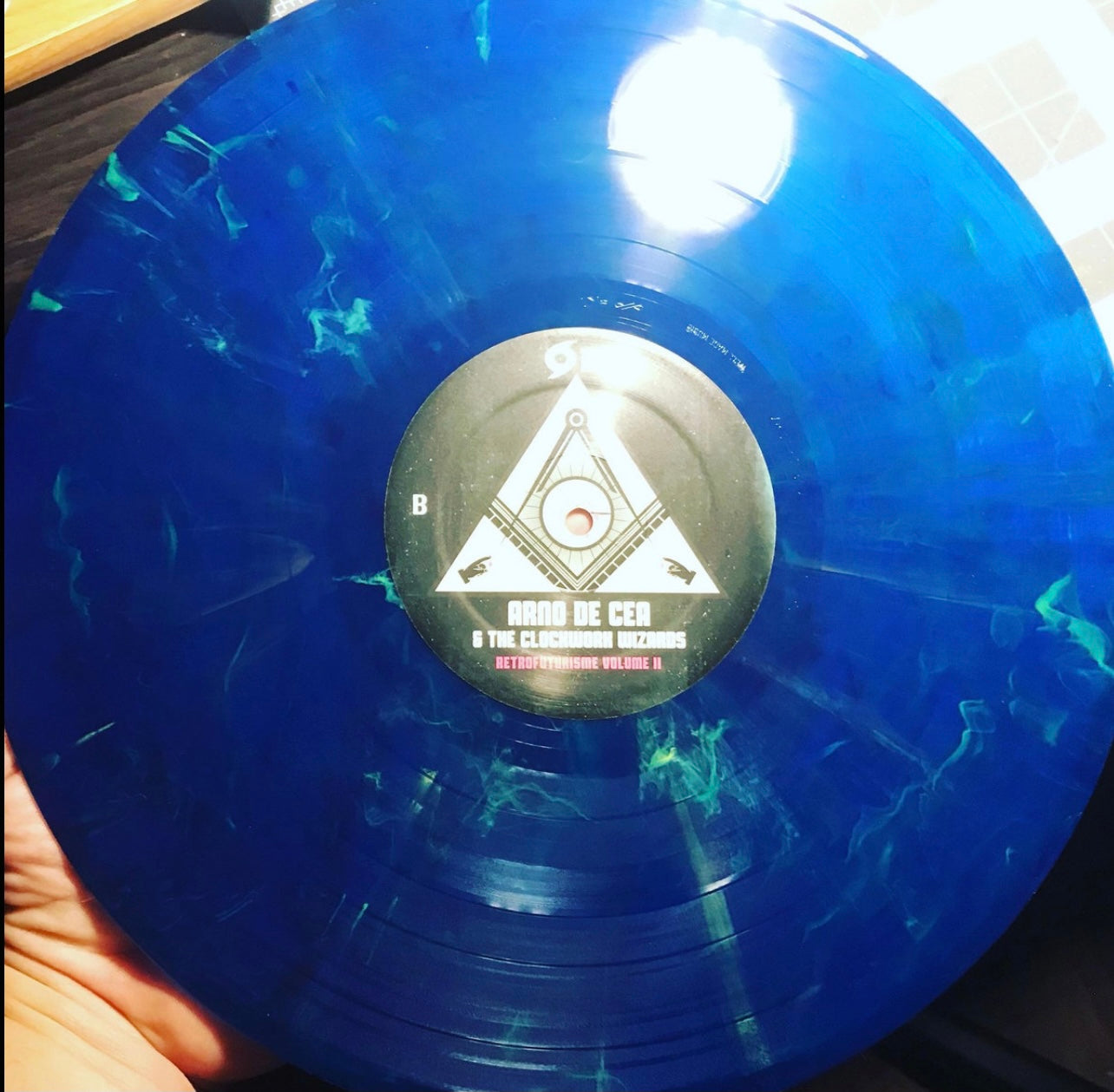 OMR-027 ARNO DE CEA & THE CLOCKWORK WIZARDS “Retrofuturisme Vol. 2” 12 inch Vinyl LP (Random Color Vinyl)