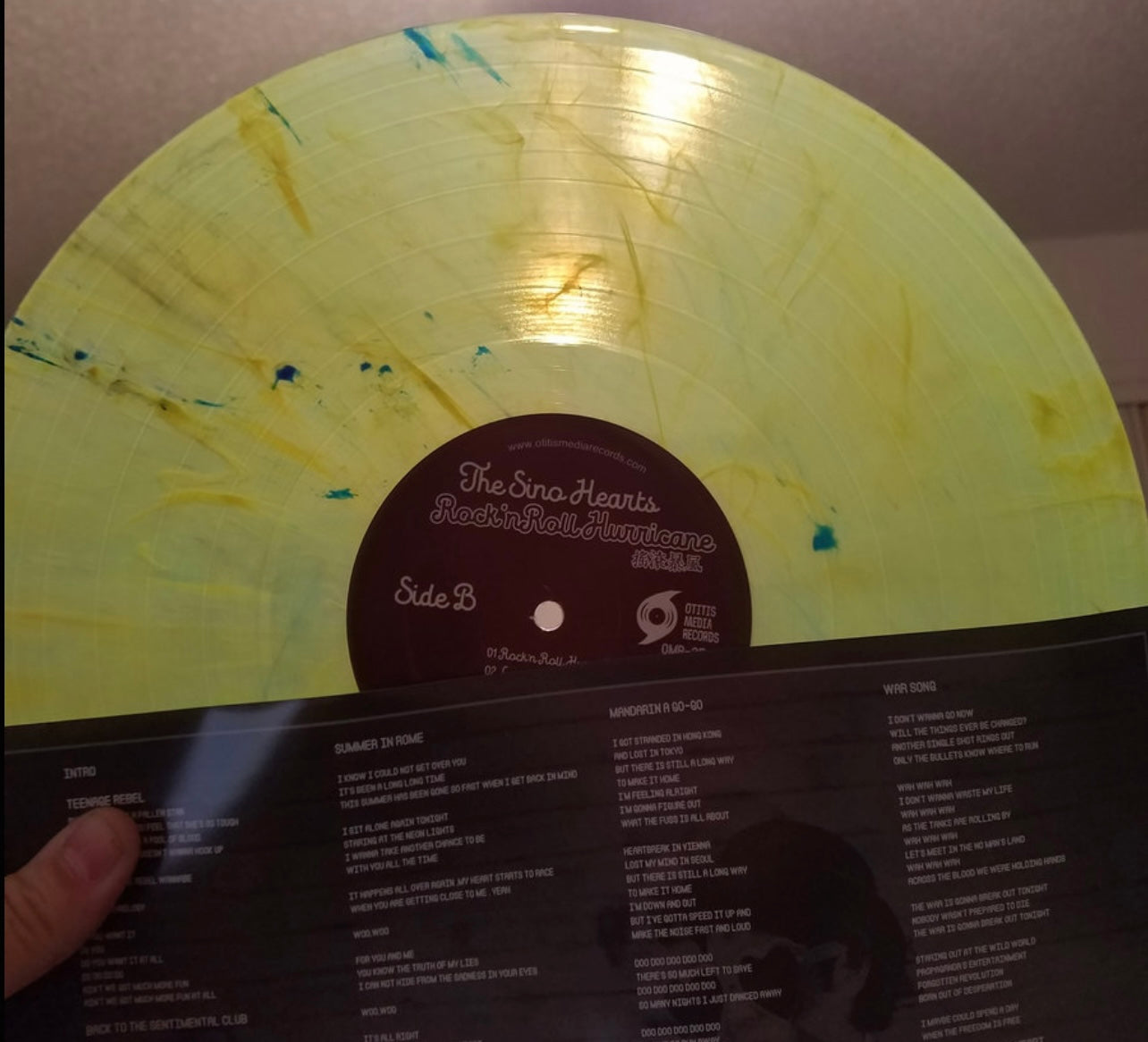 OMR-025 THE SINO HEARTS “Rock n’ Roll Hurricane” 12 inch Vinyl LP