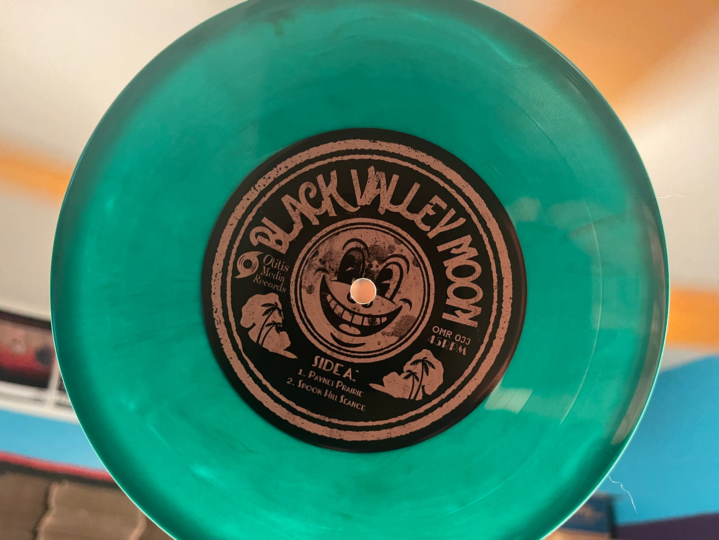 OMR-033 BLACK VALLEY MOON “Spectral Melodies” 7 inch Vinyl Record (Random Color)