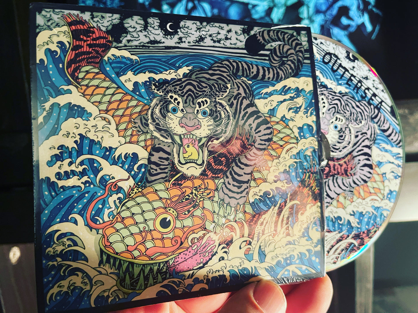 OMR-052 OUTERSEA (CD)