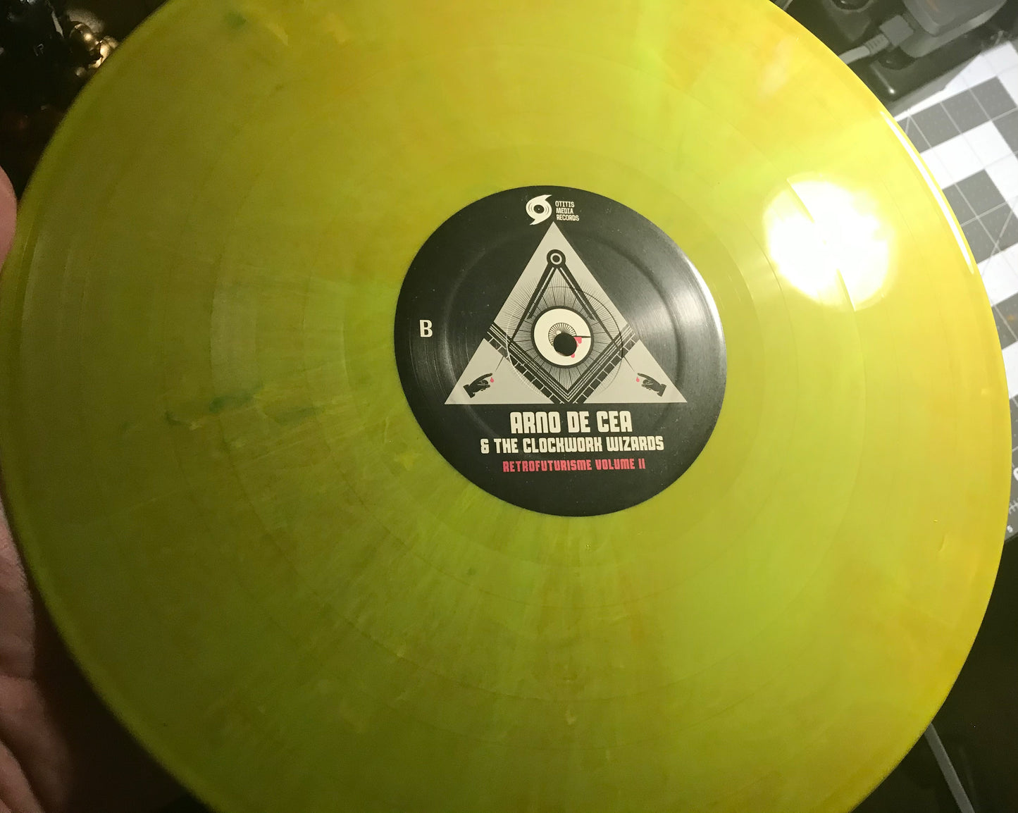 OMR-027 ARNO DE CEA & THE CLOCKWORK WIZARDS “Retrofuturisme Vol. 2” 12 inch Vinyl LP (Random Color Vinyl)