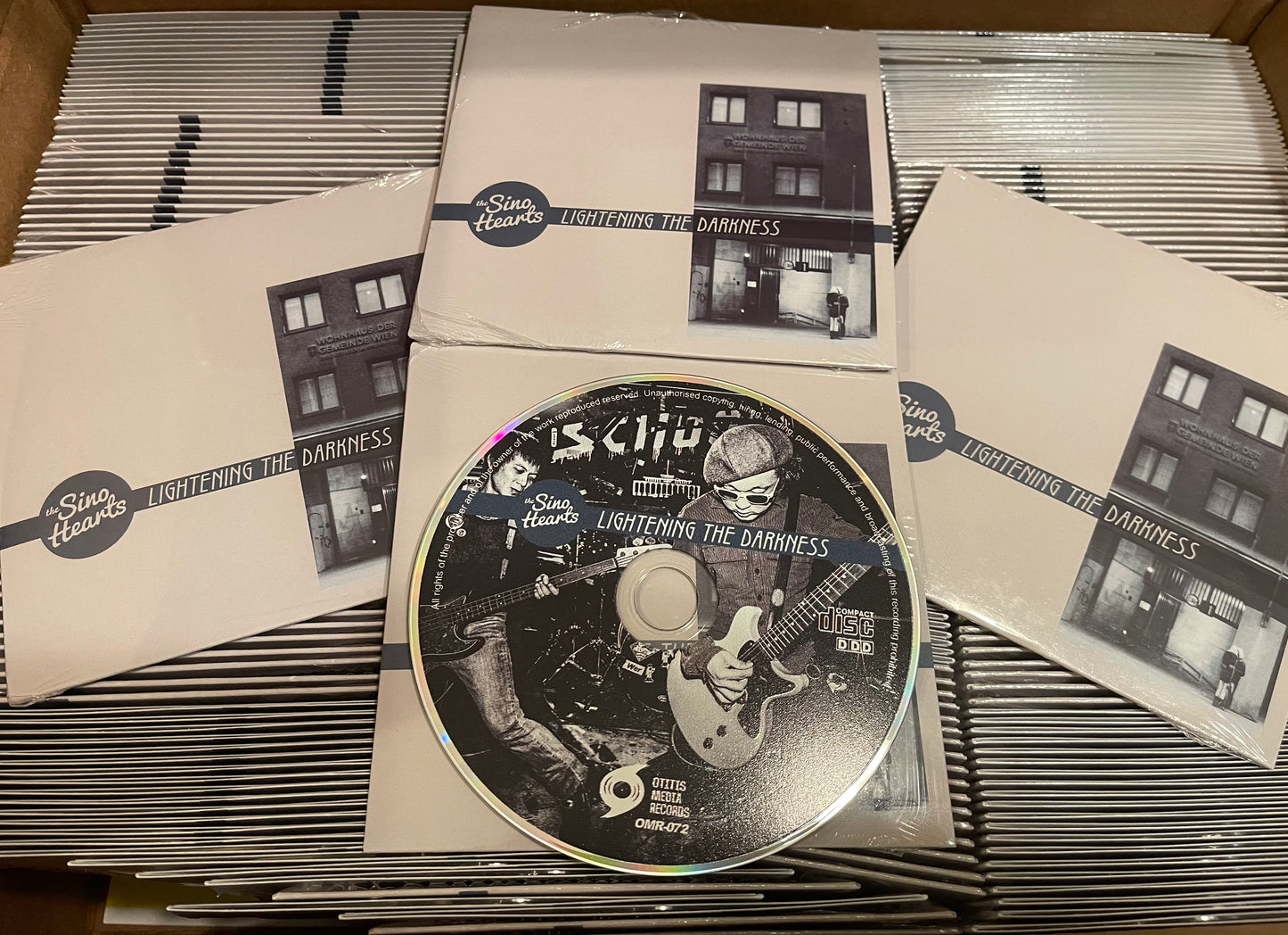 OMR-072 LP The Sino Hearts “Lightening The Darkness” (Vinyl, CD & Tape)