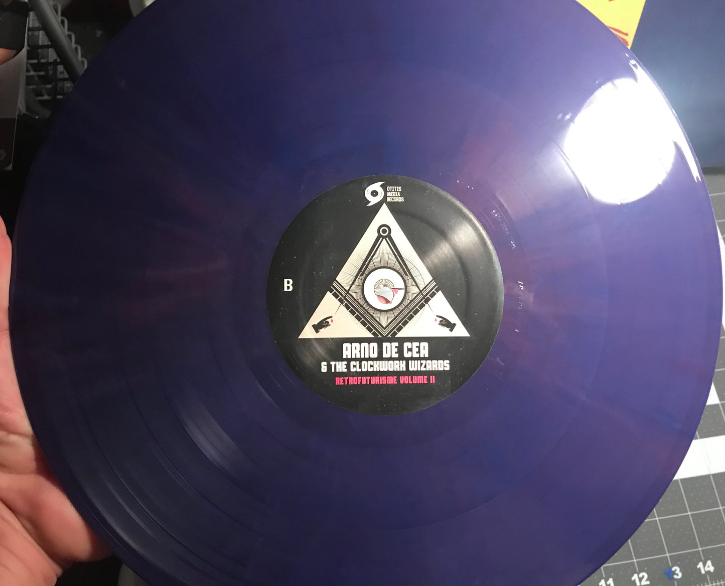 OMR-027 ARNO DE CEA & THE CLOCKWORK WIZARDS “Retrofuturisme Vol. 2” 12 inch Vinyl LP (Random Color Vinyl)