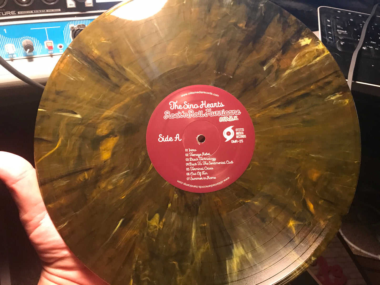 OMR-025 THE SINO HEARTS “Rock n’ Roll Hurricane” 12 inch Vinyl LP