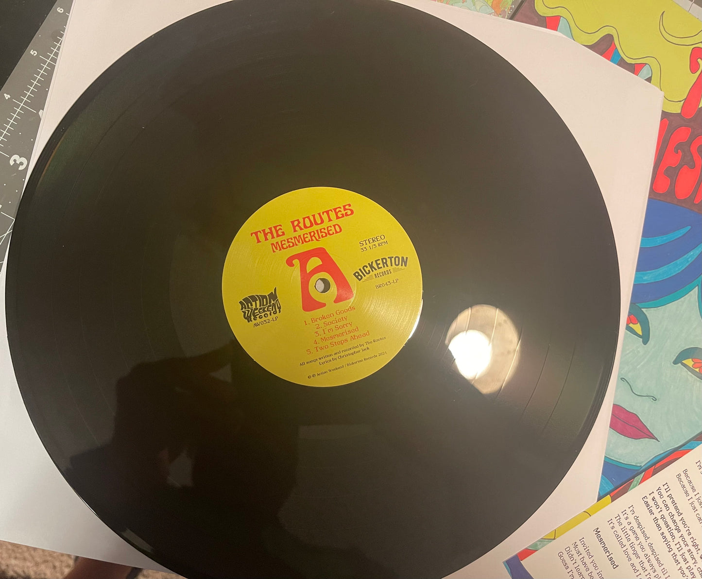 OMRDST 003 The Routes “Mesmerised” (12 inch Vinyl LP, Import)
