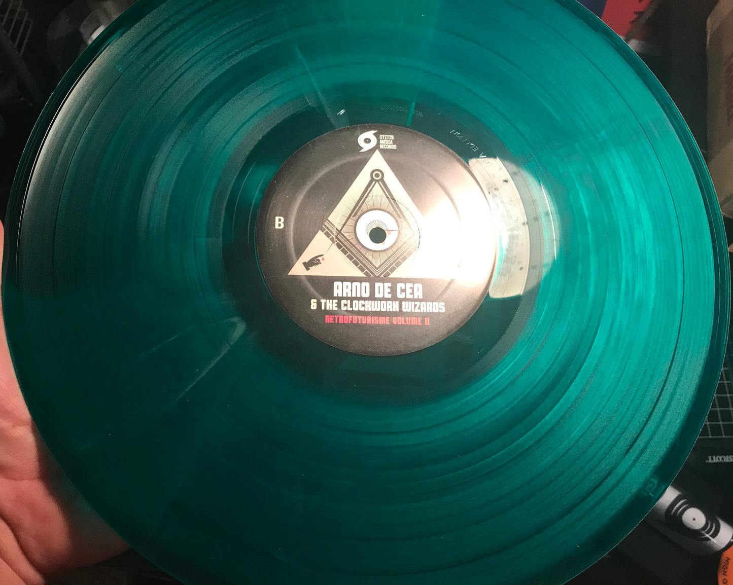OMR-027 ARNO DE CEA & THE CLOCKWORK WIZARDS “Retrofuturisme Vol. 2” 12 inch Vinyl LP (Random Color Vinyl)