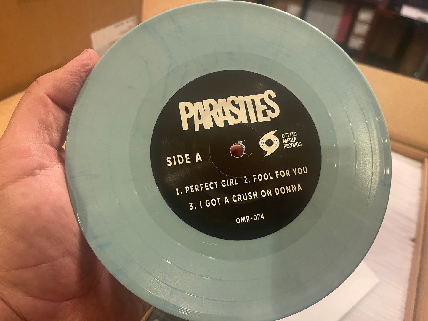 OMR-074 PARASITES “EP-onymous” 7 inch Vinyl (Random Colored)