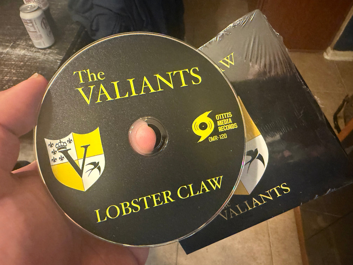 OMR-120 THE VALIANTS “Lobster Claw” EP (Pre-Order!) 7” Vinyl/CD