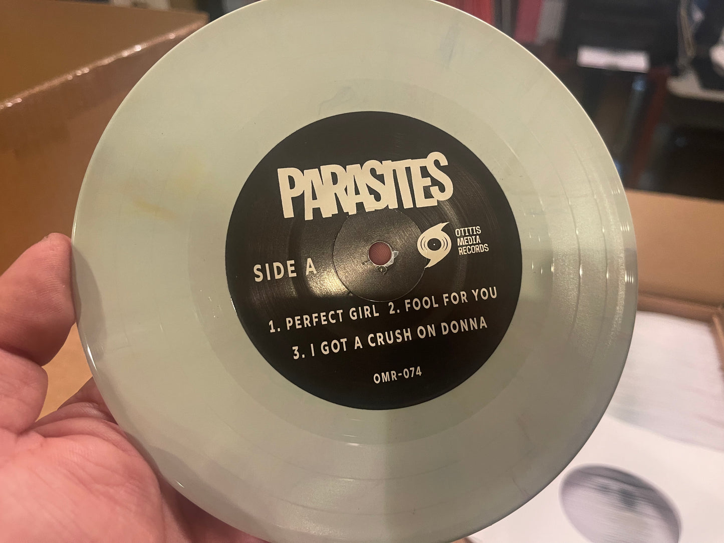 OMR-074 PARASITES “EP-onymous” 7 inch Vinyl (Random Colored)